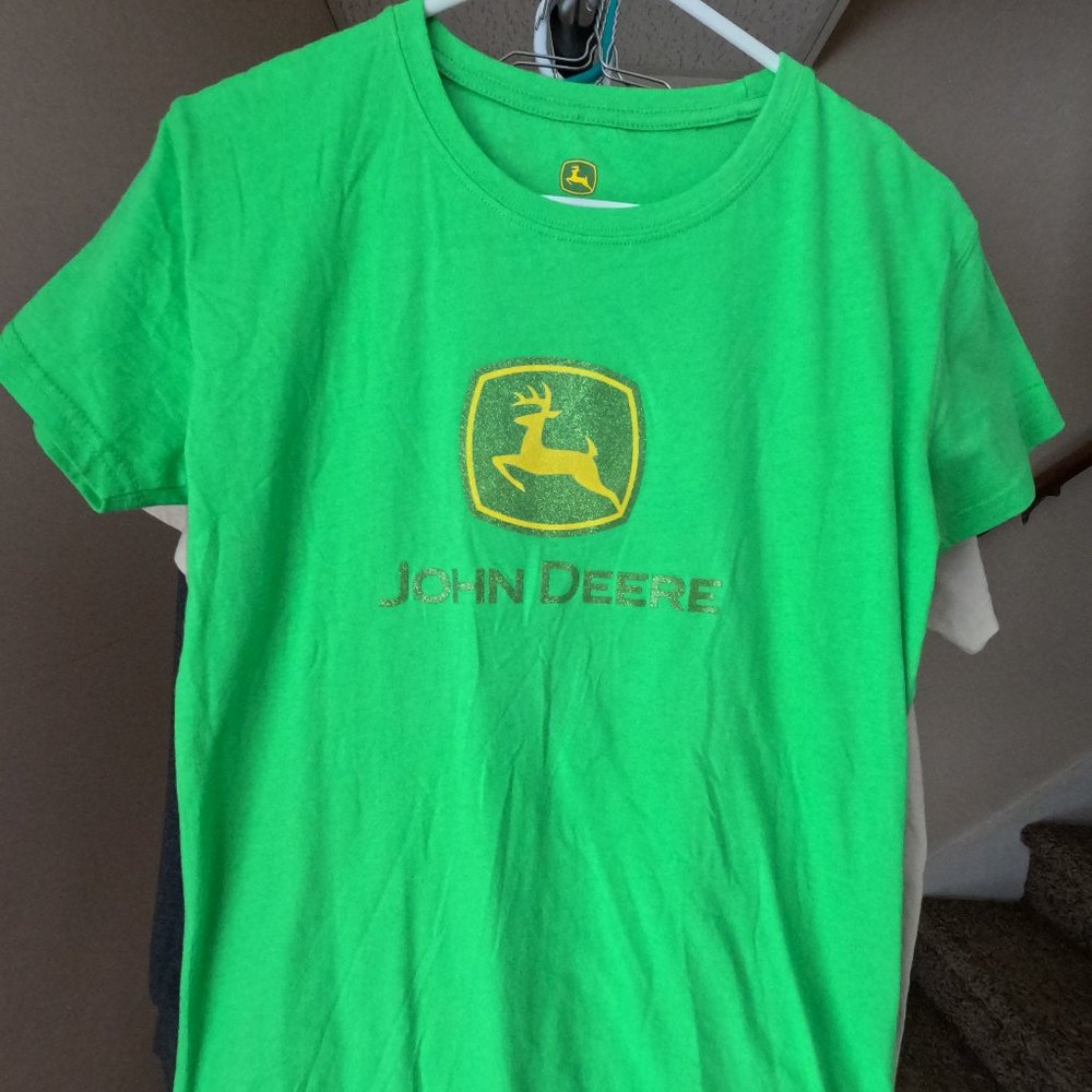 John Deere t-shirt